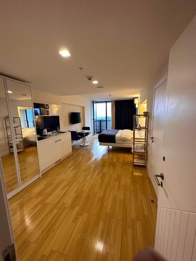 Orbi City Batumi Aparthotel Экстерьер фото