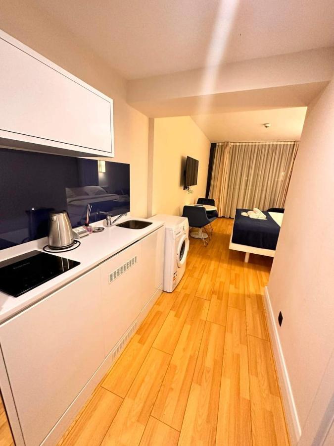 Orbi City Batumi Aparthotel Экстерьер фото